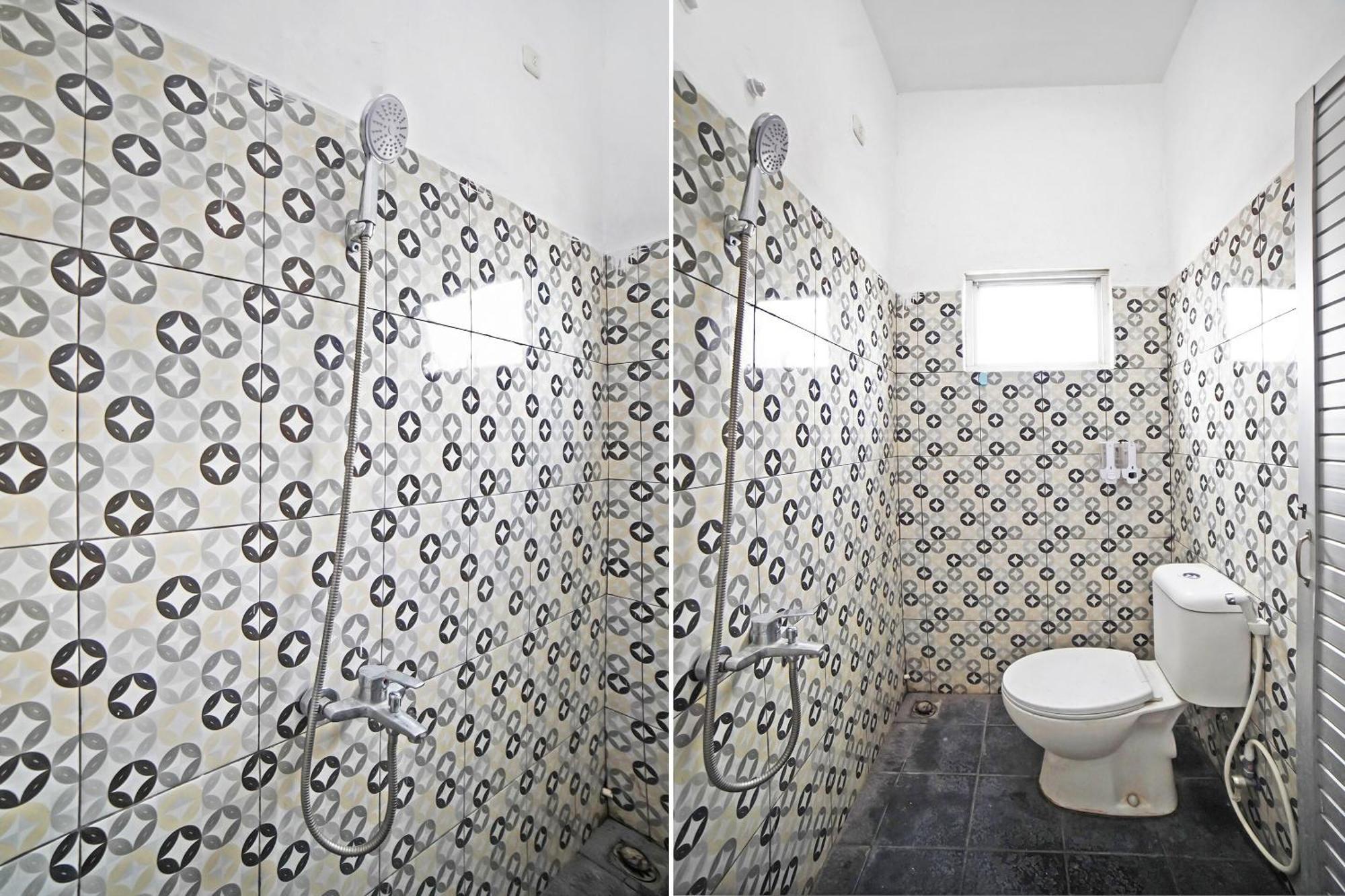 Oyo 90922 Gurusinga Guesthouse Medan Eksteriør bilde