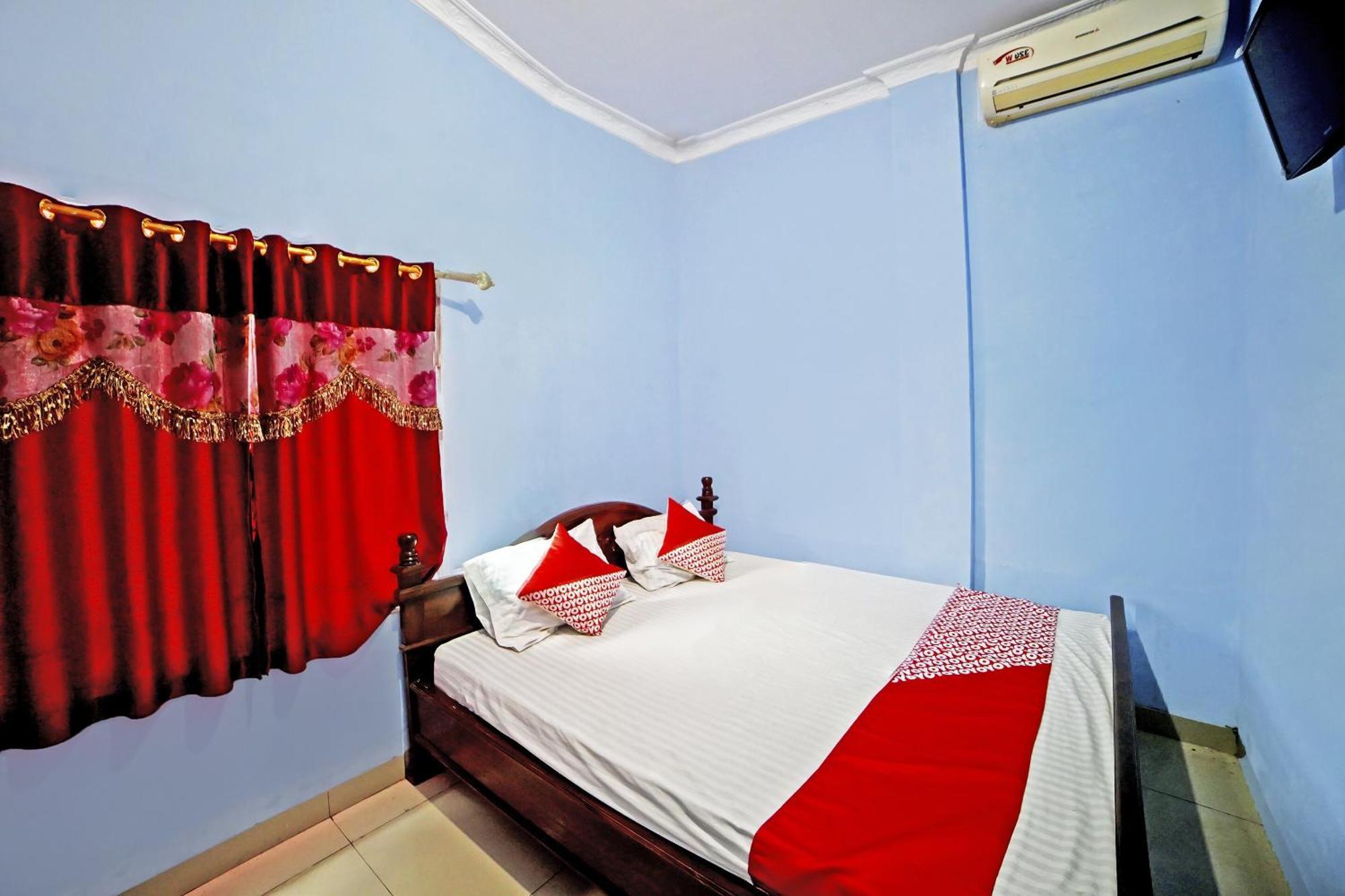 Oyo 90922 Gurusinga Guesthouse Medan Eksteriør bilde